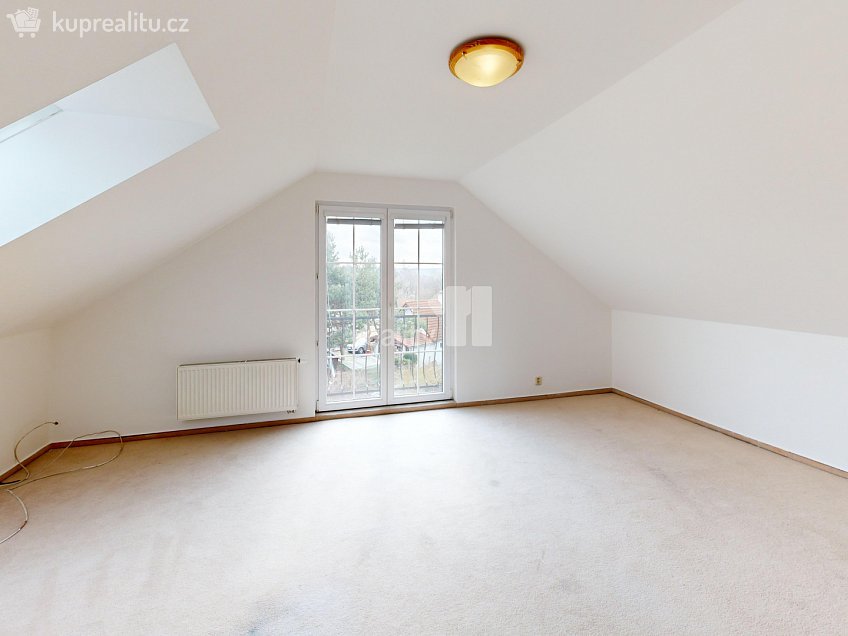 Prodej  rodinného domu 178 m^2 Křelovice, Křelovice 