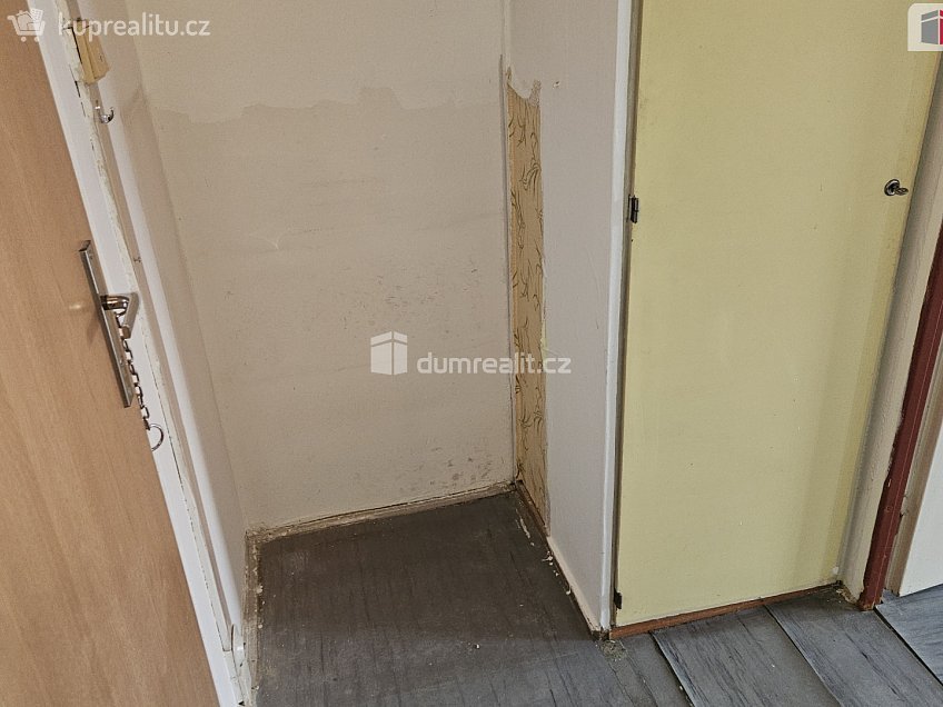 Prodej bytu 1+1 42 m^2 Sládkovičova, Praha 4 