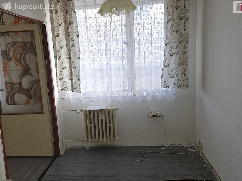 Prodej bytu 1+1 42 m^2 Sládkovičova, Praha 4 