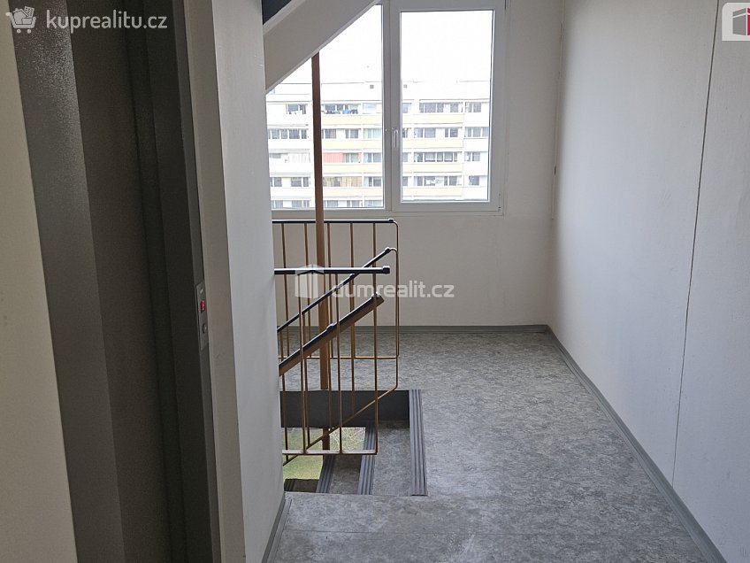 Prodej bytu 1+1 42 m^2 Sládkovičova, Praha 4 