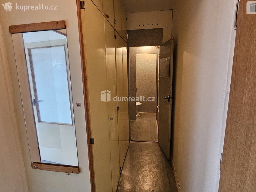 Prodej bytu 1+1 42 m^2 Sládkovičova, Praha 4 