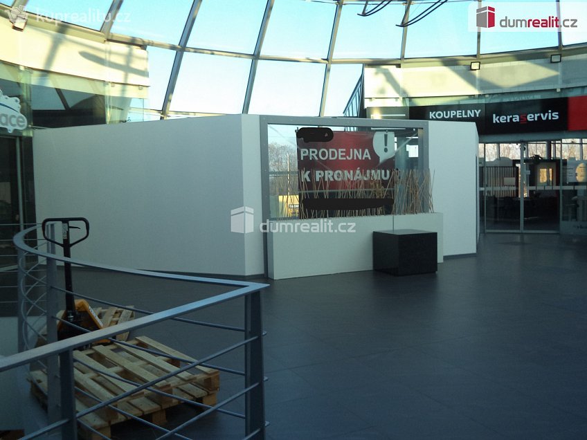 Pronájem  obchodních prostor 60 m^2 Krmelínská, Ostrava 