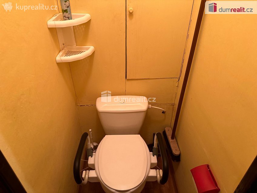 Prodej bytu 2+1 55 m^2 Budovatelů, Kadaň 