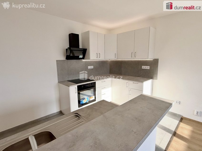 Pronájem bytu 3+kk 68 m^2 Pod Parkem, Ústí nad Labem 