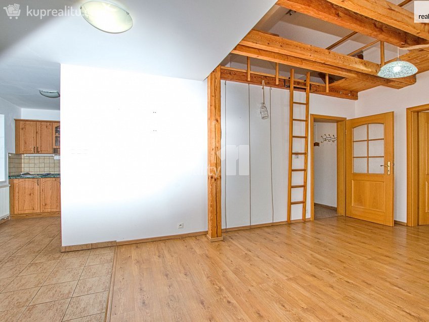 Pronájem bytu 2+kk 65 m^2 Barvířská, Liberec 