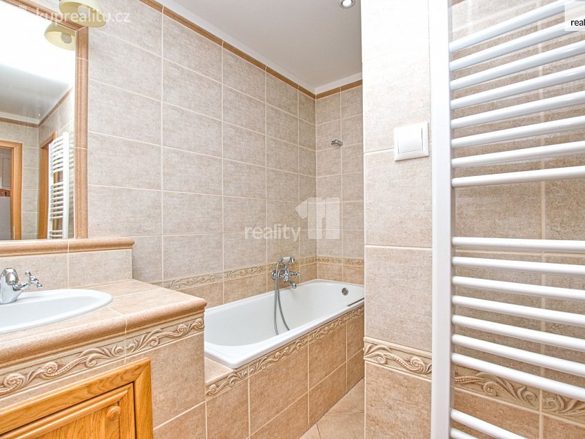 Pronájem bytu 2+kk 65 m^2 Barvířská, Liberec 