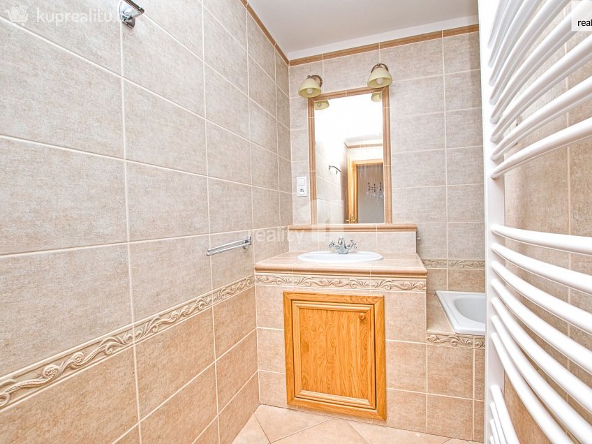 Pronájem bytu 2+kk 65 m^2 Barvířská, Liberec 