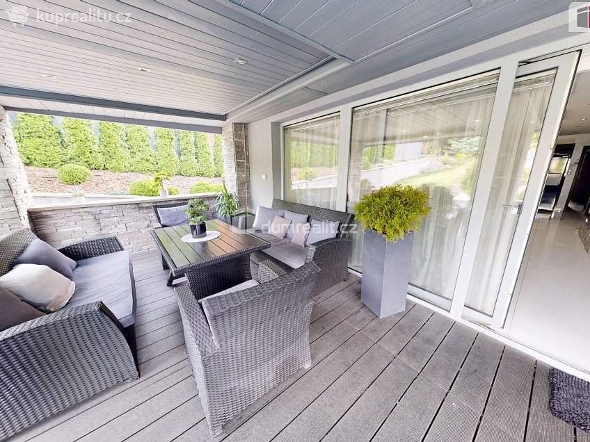 Prodej  rodinného domu 237 m^2 Hřbitovní, Vítkov 