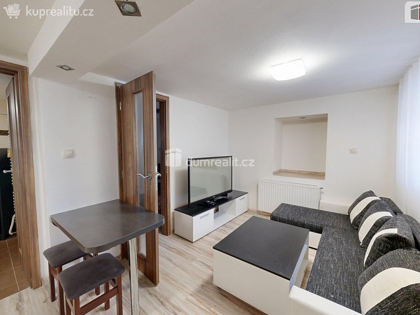 Prodej  rodinného domu 237 m^2 Hřbitovní, Vítkov 