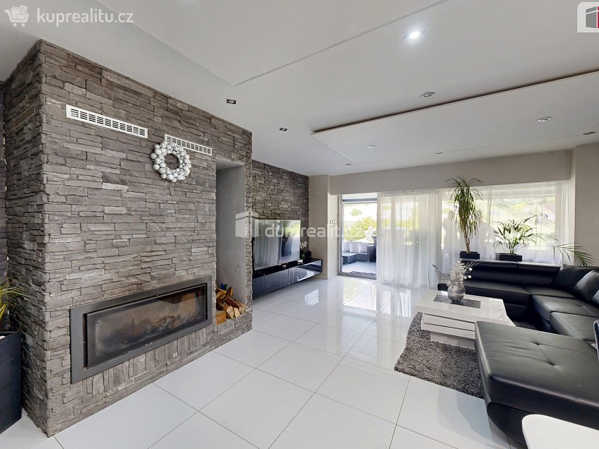 Prodej  rodinného domu 237 m^2 Hřbitovní, Vítkov 