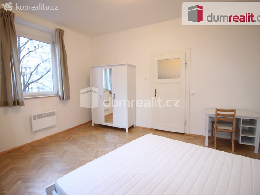 Pronájem bytu 2+kk 45 m^2 Slávy Horníka, Praha 5 