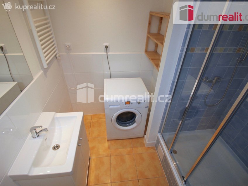 Pronájem bytu 2+kk 45 m^2 Slávy Horníka, Praha 5 