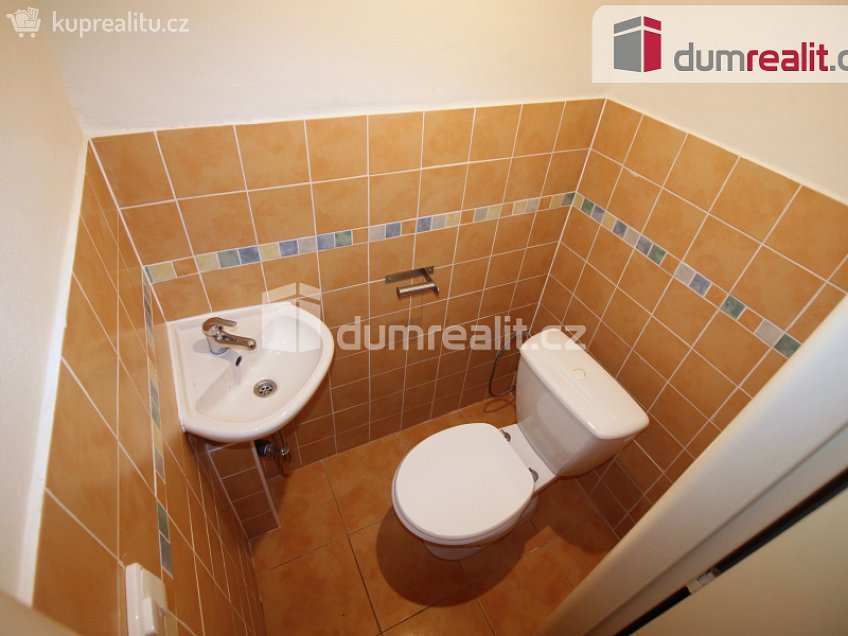 Pronájem bytu 2+kk 45 m^2 Slávy Horníka, Praha 5 