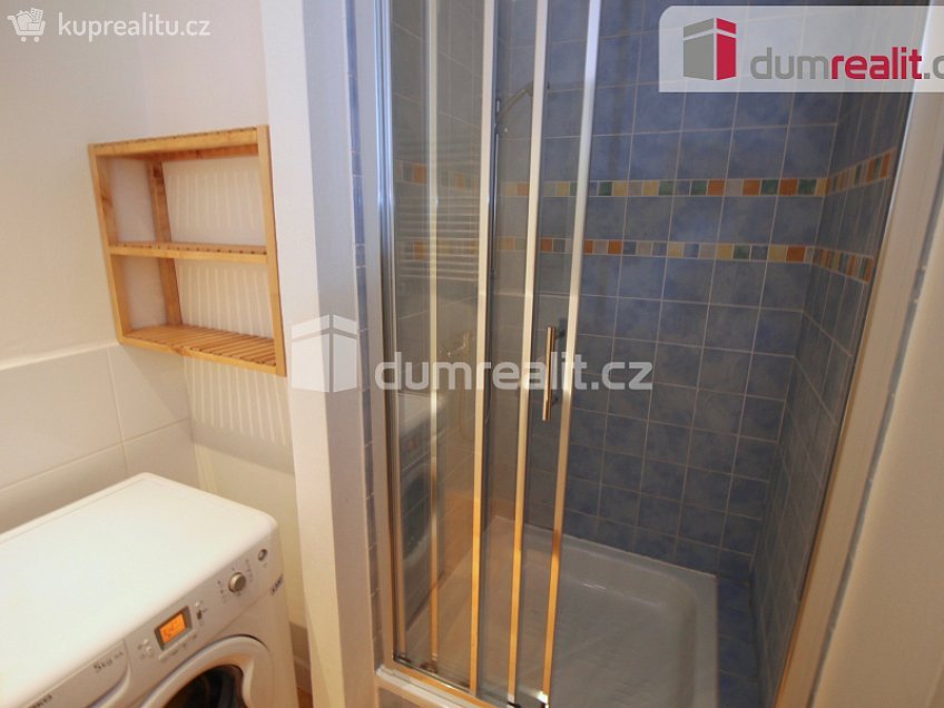 Pronájem bytu 2+kk 45 m^2 Slávy Horníka, Praha 5 