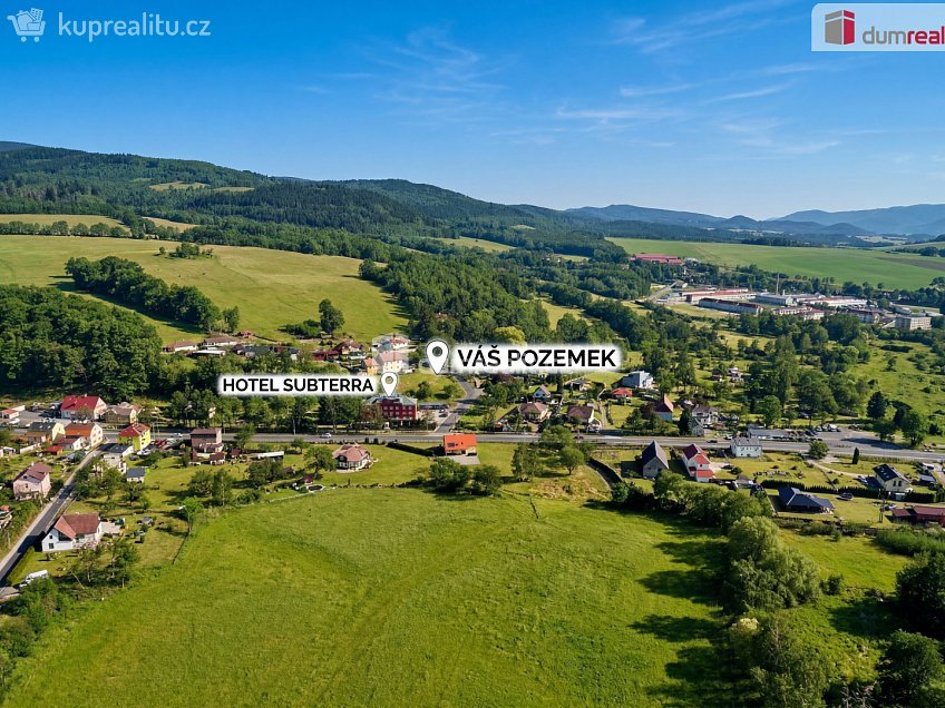 Prodej  stavebního pozemku 835 m^2 Ostrov, Ostrov 