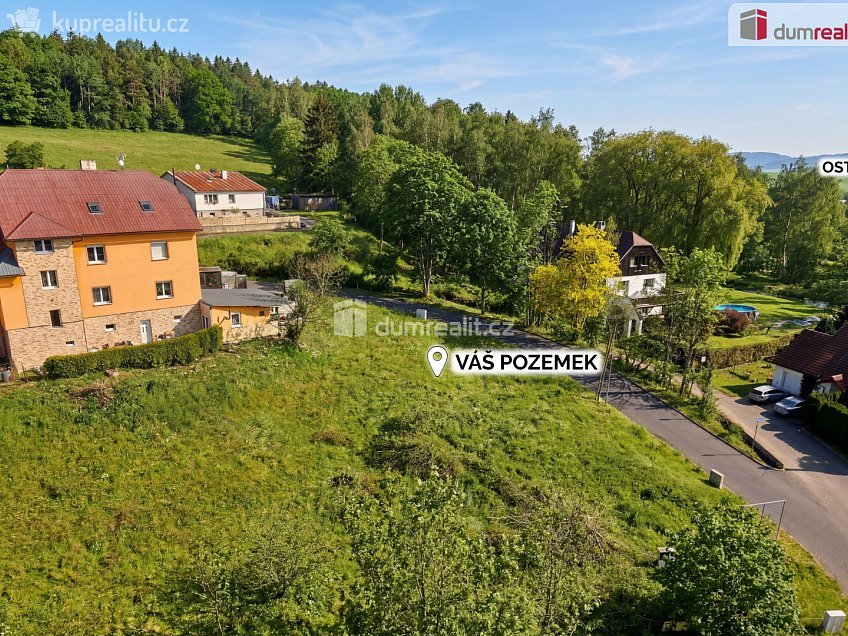 Prodej  stavebního pozemku 835 m^2 Ostrov, Ostrov 