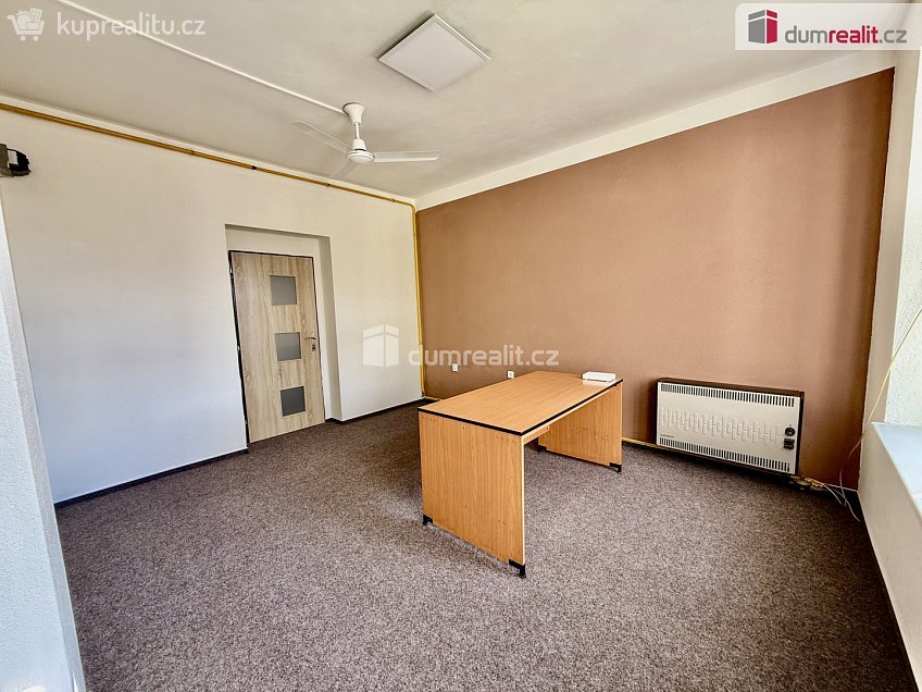 Pronájem  obchodních prostor 36 m^2 Litoměřická, Děčín 