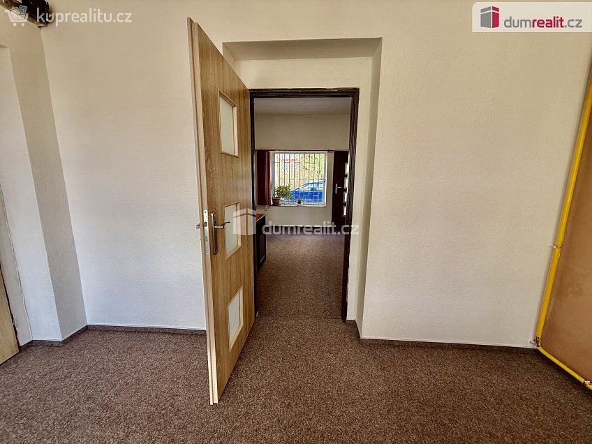 Pronájem  obchodních prostor 36 m^2 Litoměřická, Děčín 