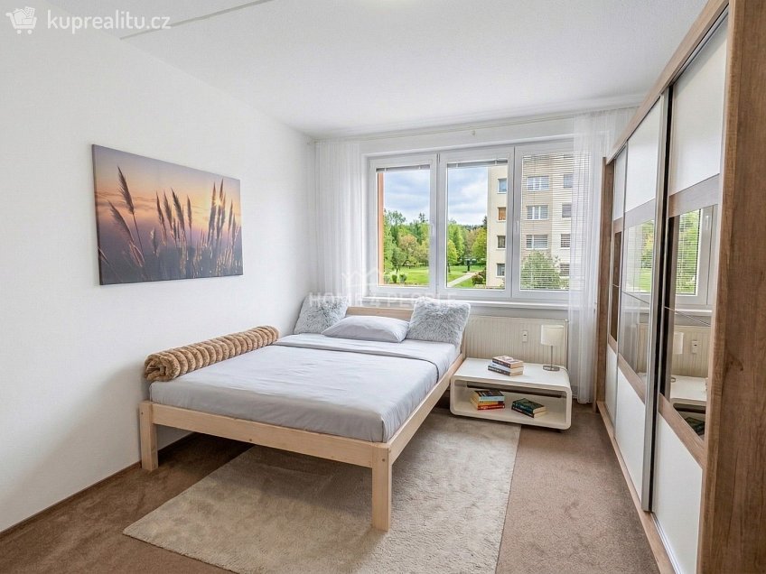Prodej bytu 4+1 88 m^2 Prachatická, České Budějovice 