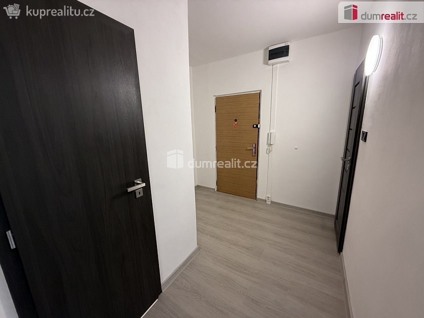 Pronájem bytu 2+1 53 m^2 Kollárova, Krupka 