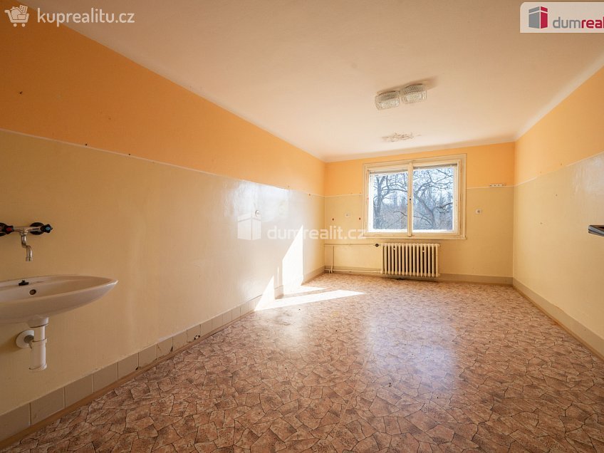 Prodej  komerční reality 2181 m^2 U Honzíčka, Písek 