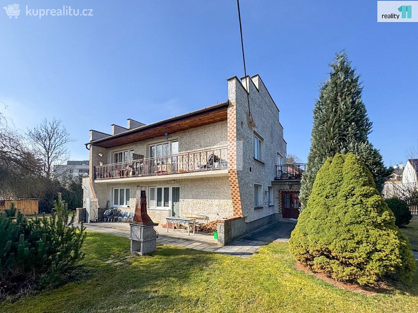 Pronájem bytu 2+kk 45 m^2 tř. 1. máje, Dobřany 