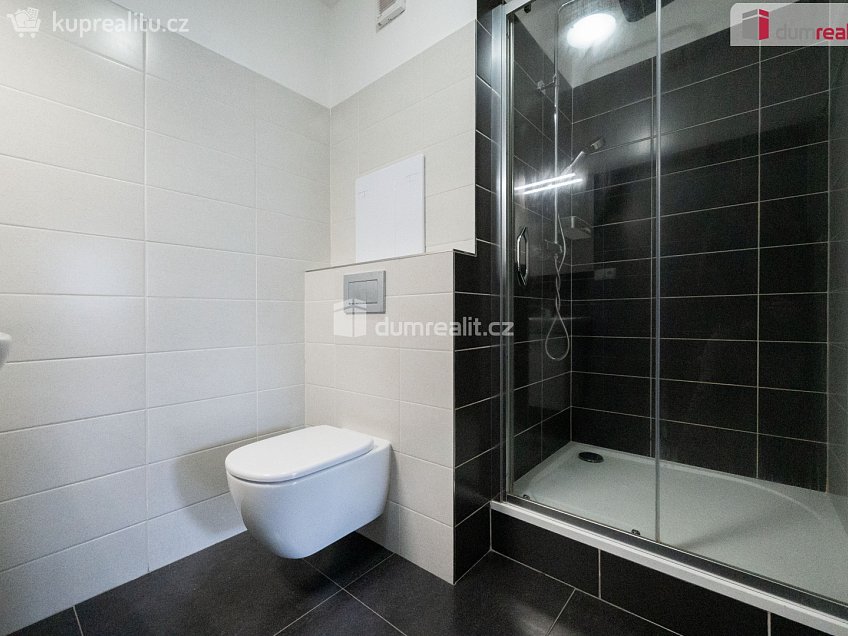 Prodej bytu 3+1 85 m^2 Prachatická, České Budějovice 