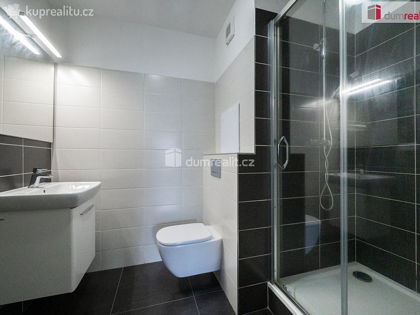 Prodej bytu 3+1 85 m^2 Prachatická, České Budějovice 