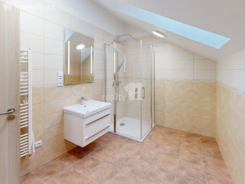 Pronájem bytu 4+kk 136 m^2 Příseka, Příseka 
