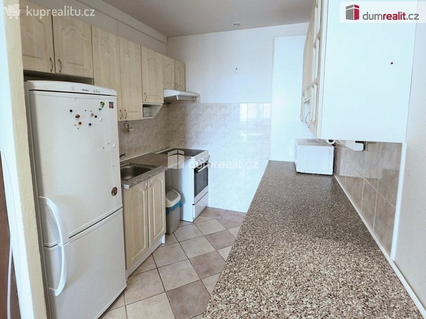 Pronájem bytu 2+kk 44 m^2 Hráského, Praha 11 