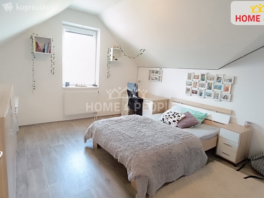 Pronájem bytu 4+kk 90 m^2 Nad Dolinami, Vranovice 