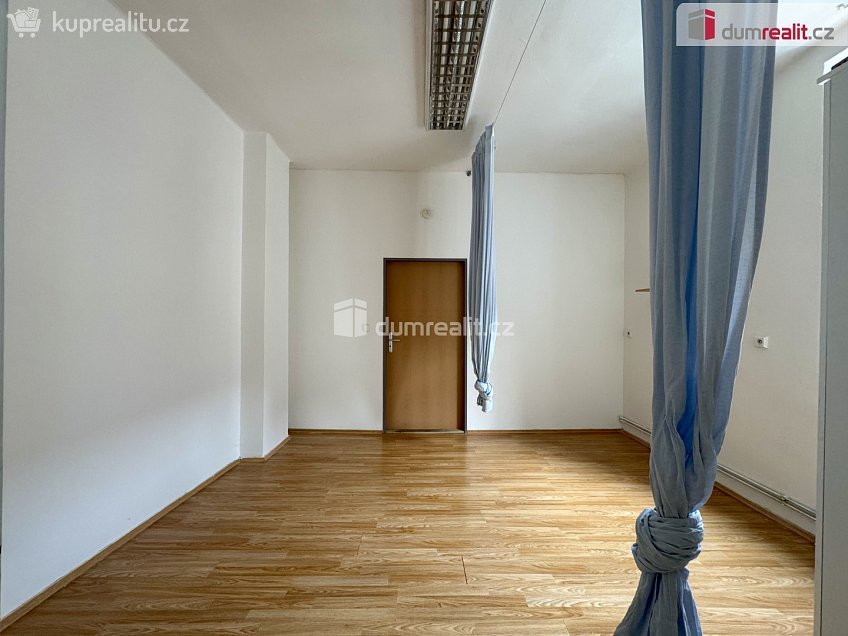 Pronájem bytu 1+1 55 m^2 Nerudova, Chomutov 