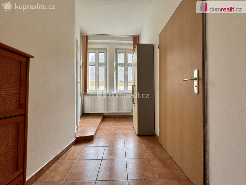 Pronájem bytu 1+1 55 m^2 Nerudova, Chomutov 