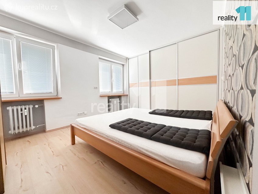 Pronájem bytu 3+1 84 m^2 Komenského, Napajedla 