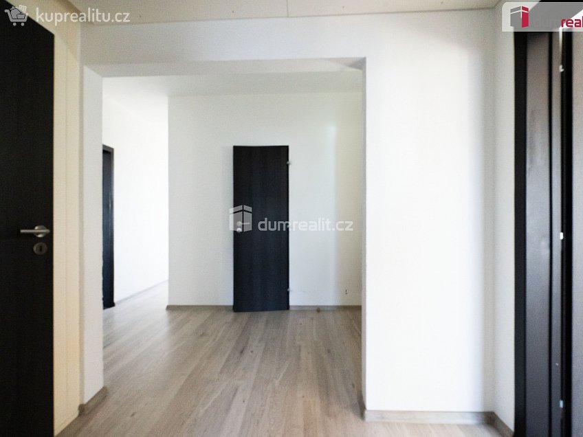 Prodej bytu 3+1 85 m^2 Prachatická, České Budějovice 