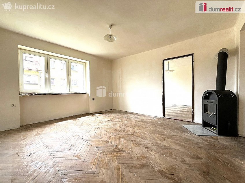 Prodej bytu 2+1 71 m^2 Mánesova, Lomnice 