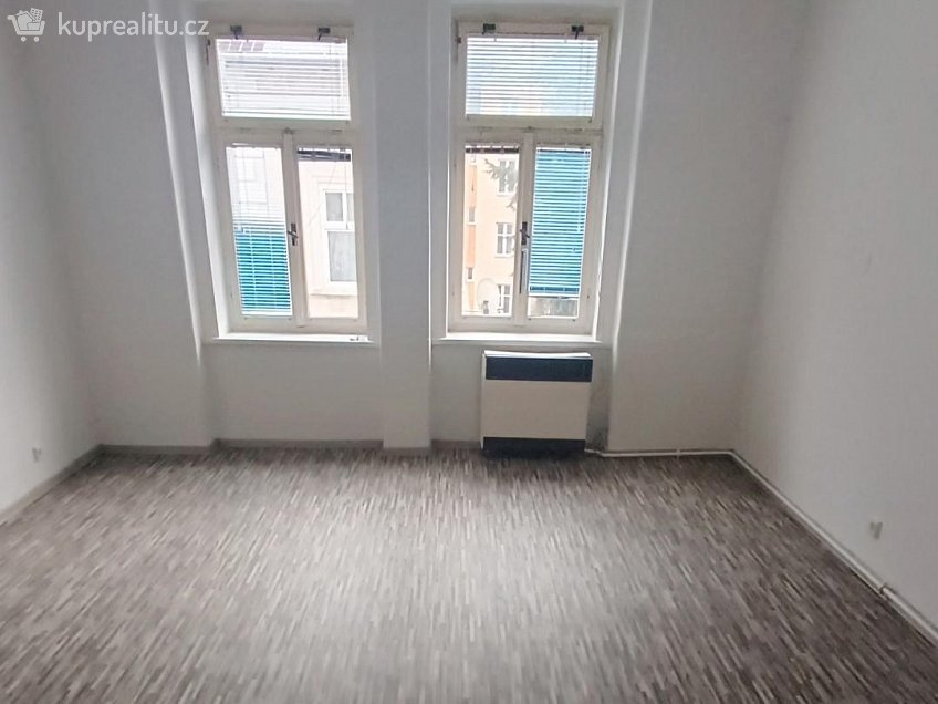 Pronájem bytu 1+1 44 m^2 Fibichova, Děčín 