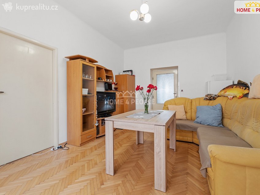 Prodej bytu 3+1 92 m^2 Olivova, Říčany 