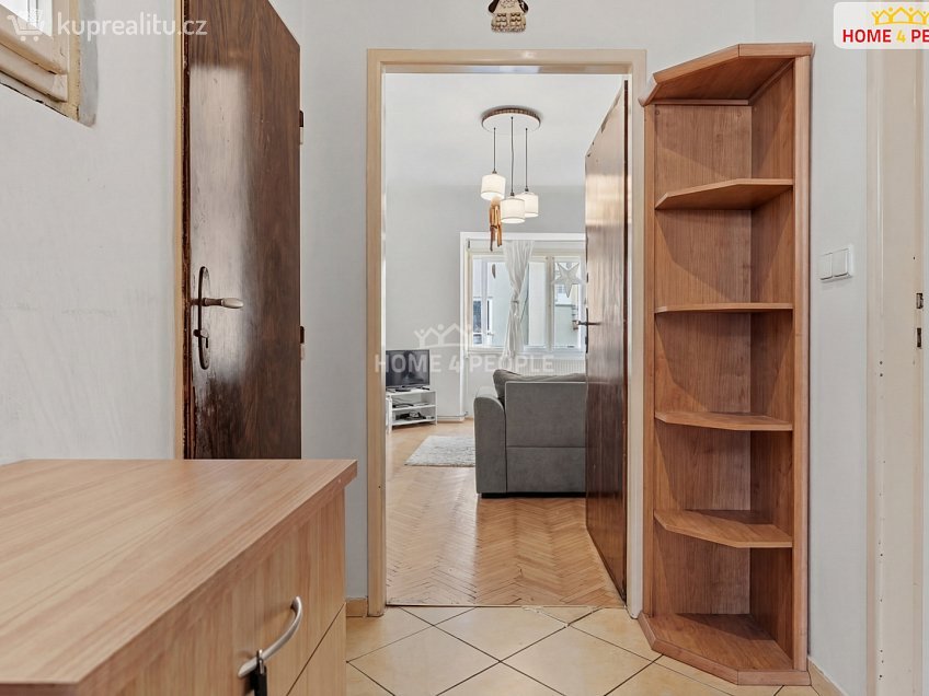 Prodej bytu 2+1 70 m^2 Olivova, Říčany 