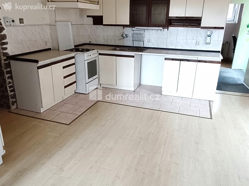 Prodej bytu 2+1 96 m^2 Teplická, Děčín 