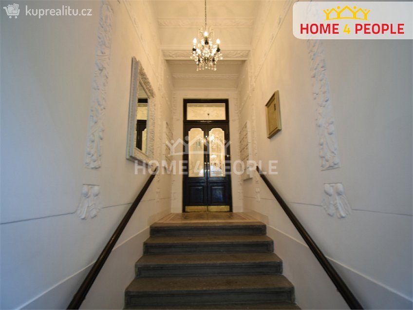 Pronájem bytu 4+kk 123 m^2 Zborovská, Praha 5 