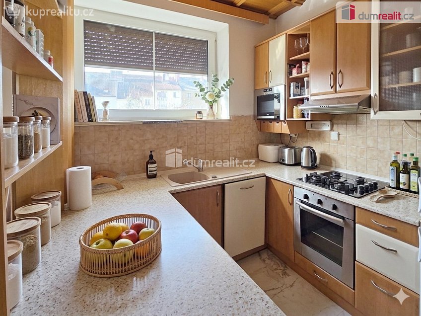 Pronájem bytu 4+kk 155 m^2 Jiráskova, Roudnice nad Labem 