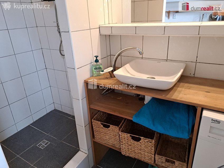 Prodej bytu 2+kk 45 m^2 České mládeže, Ústí nad Labem 