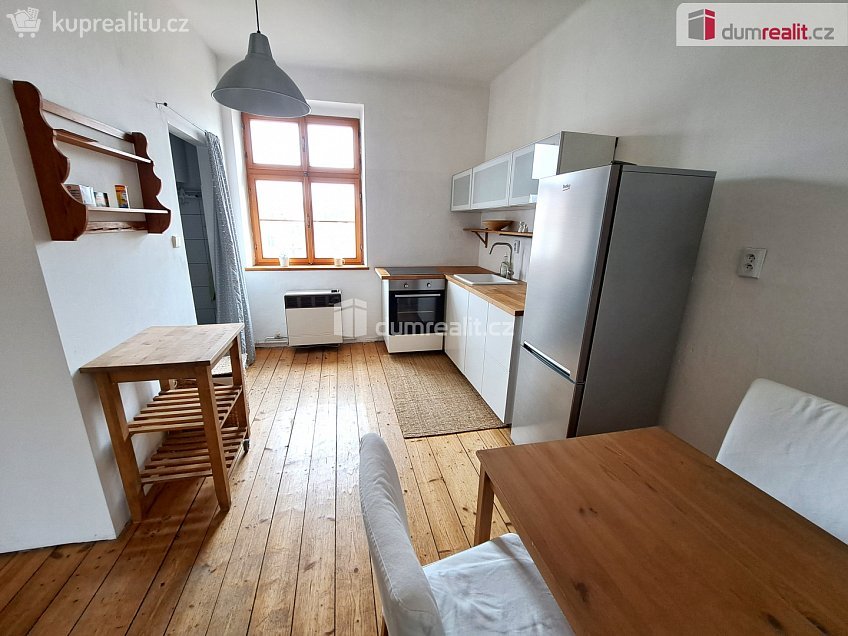 Prodej bytu 2+kk 45 m^2 České mládeže, Ústí nad Labem 