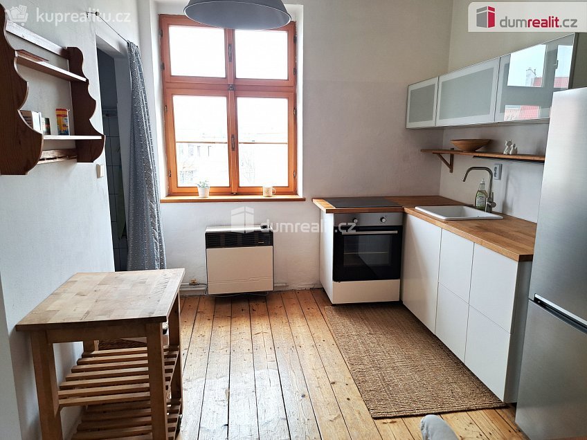 Prodej bytu 2+kk 45 m^2 České mládeže, Ústí nad Labem 