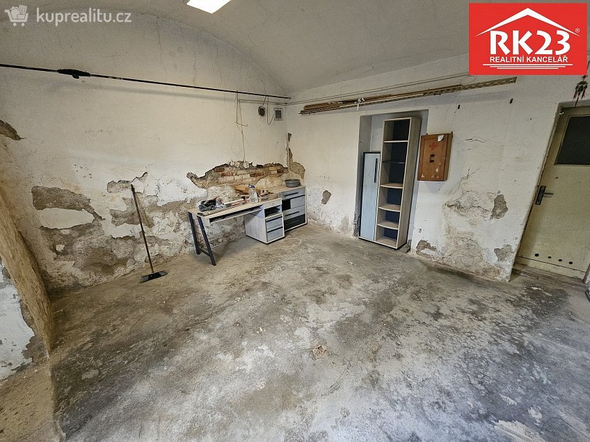 Pronájem  garáže 20 m^2 Lidická 126, Mariánské Lázně 