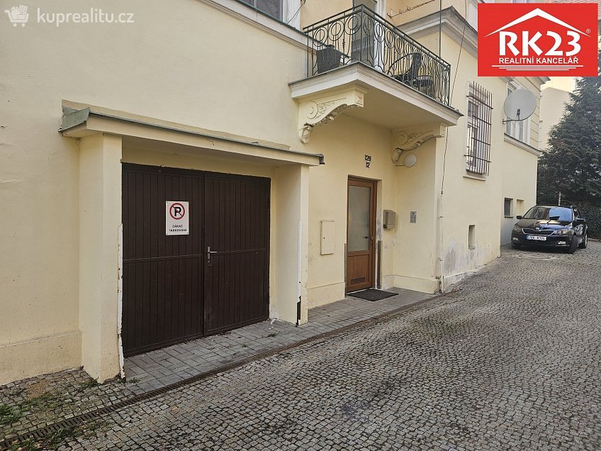 Pronájem  garáže 20 m^2 Lidická 126, Mariánské Lázně 