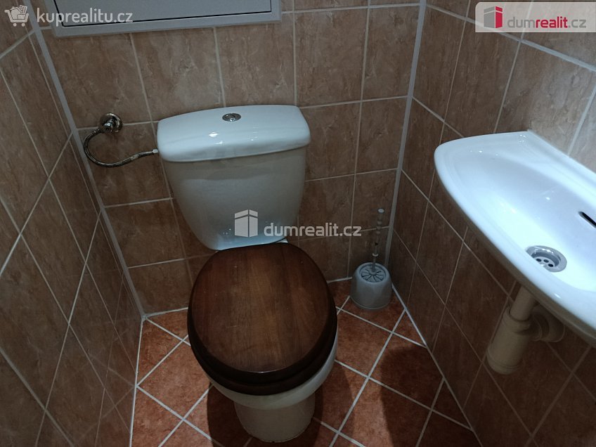 Pronájem bytu 3+1 71 m^2 Hrudičkova, Praha 11 