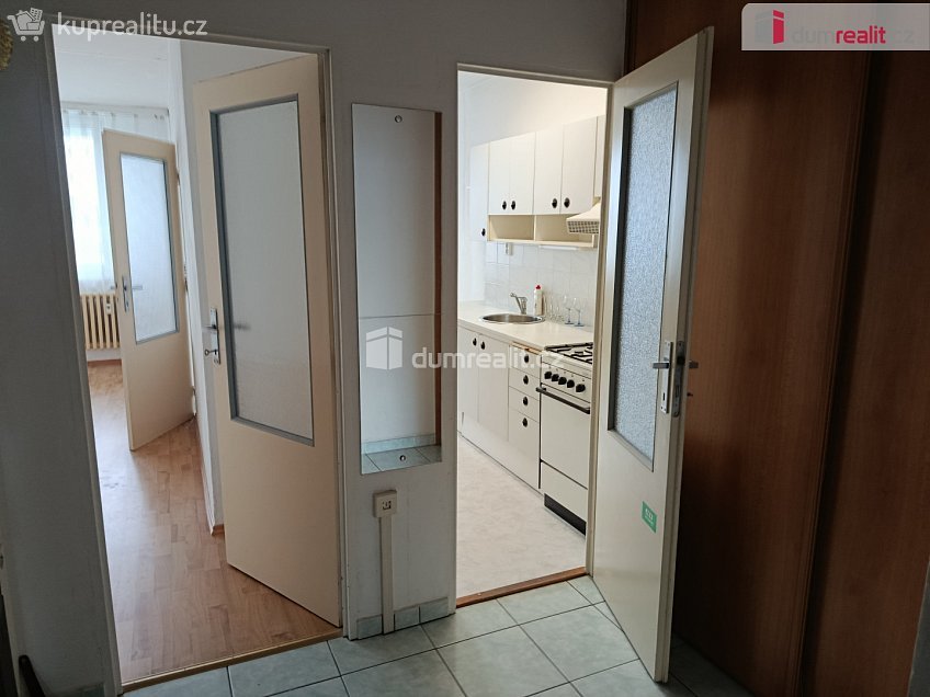 Pronájem bytu 3+1 71 m^2 Hrudičkova, Praha 11 