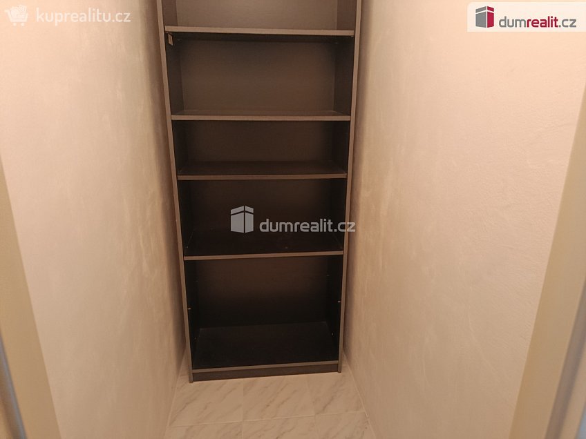 Pronájem bytu 3+1 71 m^2 Hrudičkova, Praha 11 